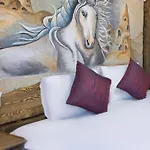 度假居 Authentic Cave House 5 And Castle View 于尔居普