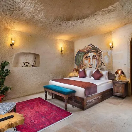 Authentic Cave House 5 And Castle View